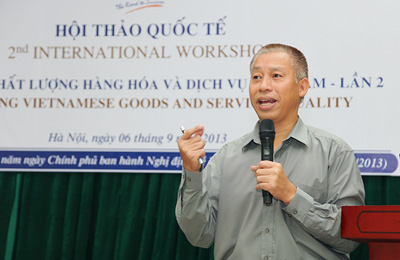 TS. Trần Ngọc Trung tại hội thảo